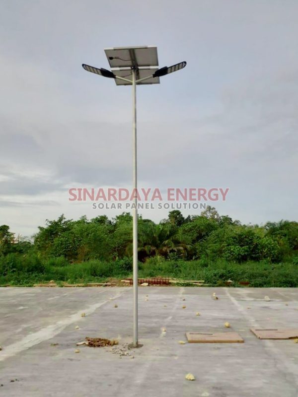 Lampu PJU Solar Cell 2 in 1 40 Watt
