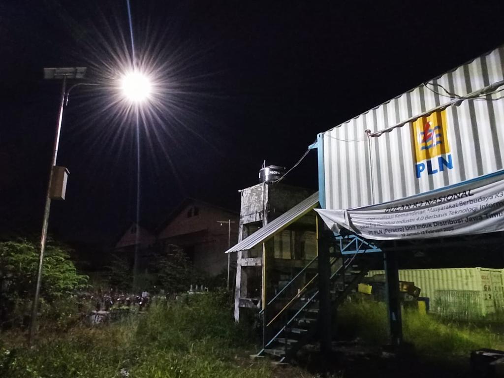 Lampu PJU Solar Cell