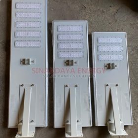 Lampu PJU All in One 80 watt Phillips