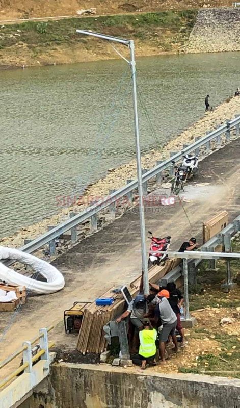 Lampu PJU All in One Philips 60 Watt