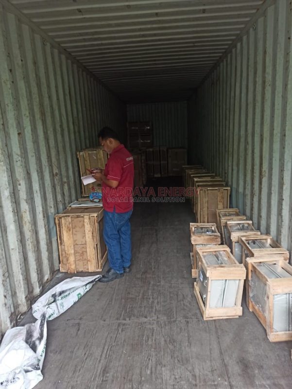 Lampu jalan tenaga surya 2in1 70 watt