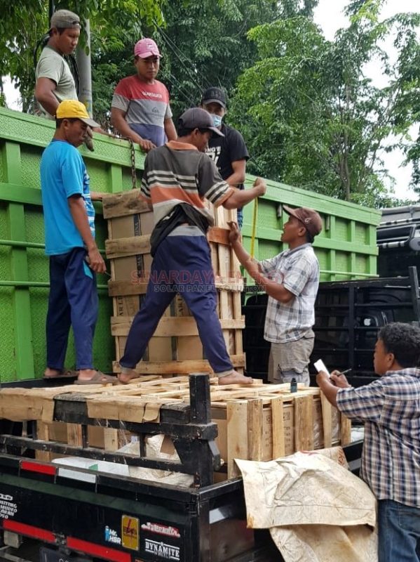 Lampu PJU Tenaga Surya LED 60 Watt