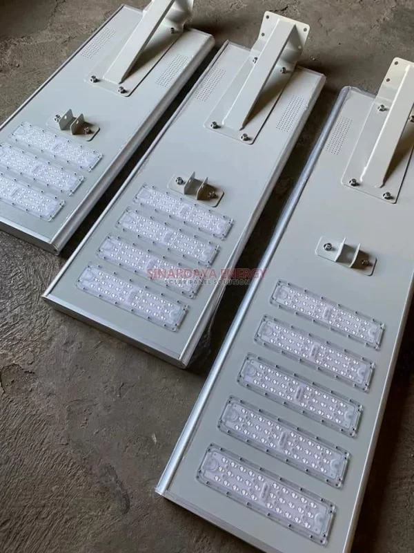 Lampu Jalan Tenaga Surya 60watt SNI
