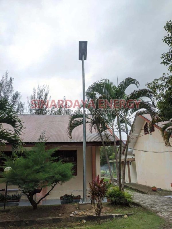 Pemasangan Lampu Tenaga Surya Kendari - Sulawesi Tenggara