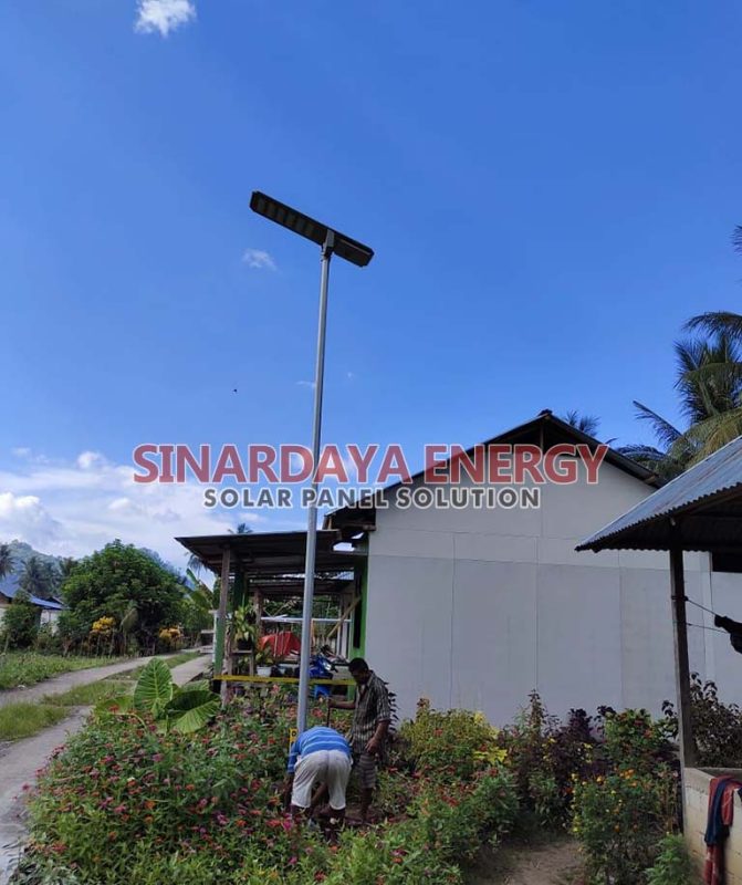 Pemasangan Lampu Tenaga Surya Makasar - Sulawesi Selatan