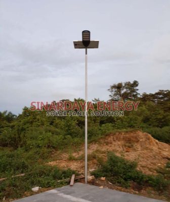 Pemasangan Lampu Tenaga Surya Mataram - NTB