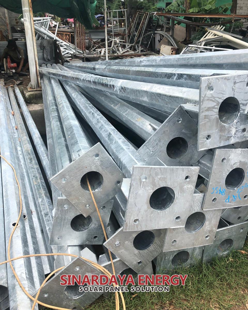 Tiang Lampu PJU Oktagonal 8 Meter 003 Tiang Lampu PJU Oktagonal 8 Meter