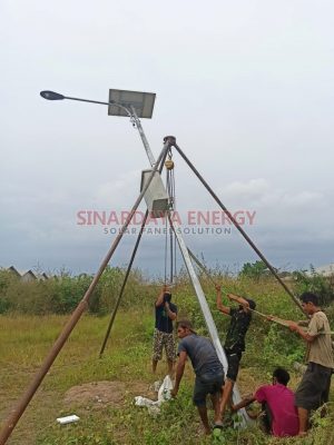 Paket Lampu PJU Solar Cell 50 Watt