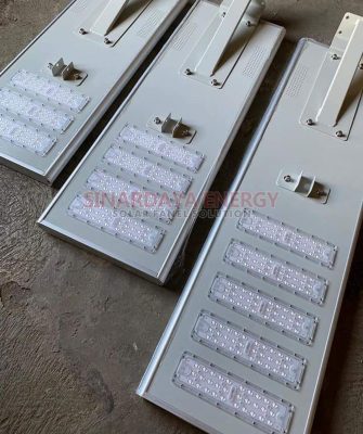 Lampu PJU All in One 80 watt Phillips