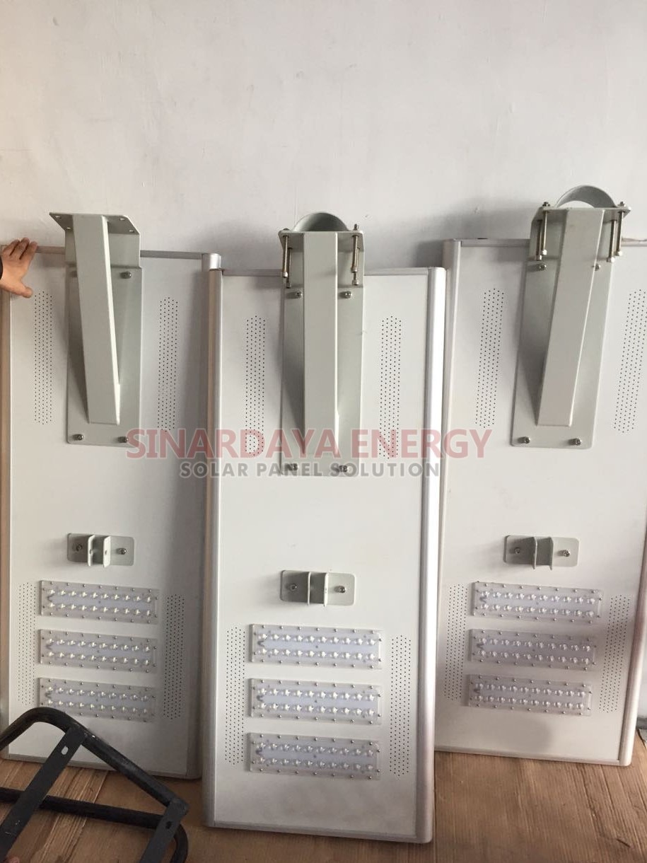 Lampu Jalan All in One Philips Lampu Jalan All in One Philips