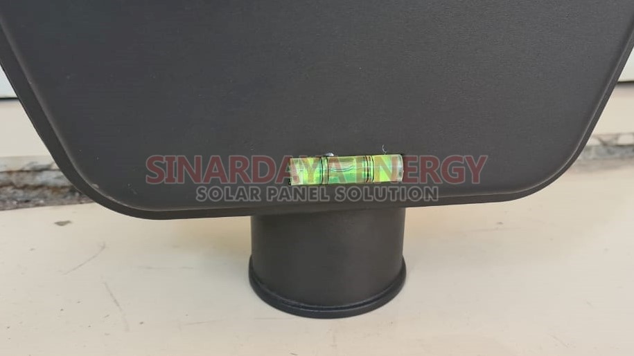Lampu PJU Solarcell 2in1 40 Watt Black Hunter 001 Lampu PJU Solarcell 2in1 40 Watt Black Hunter