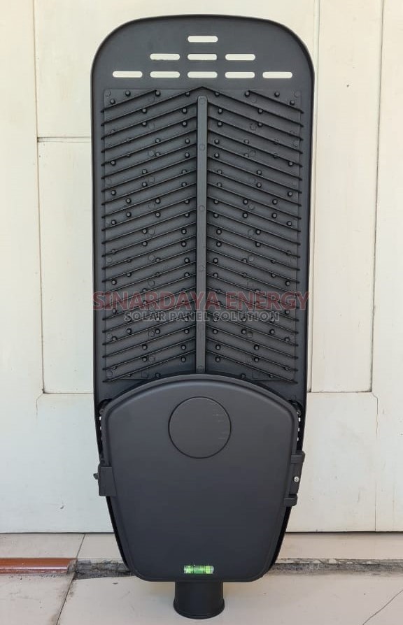 Lampu PJU Solarcell 2in1 80 Watt Black Hunter 002 Lampu PJU Solarcell 2in1 80 Watt Black Hunter