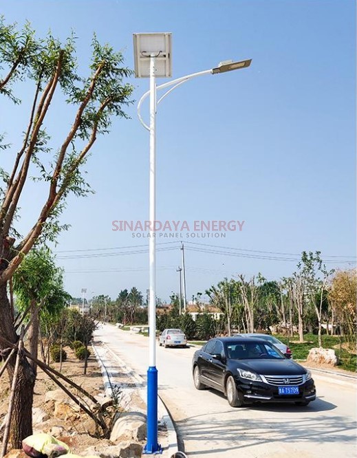 Lampu PJU Tenaga Surya LED 60 Watt Terbaru Lampu PJU Tenaga Surya LED 60 Watt
