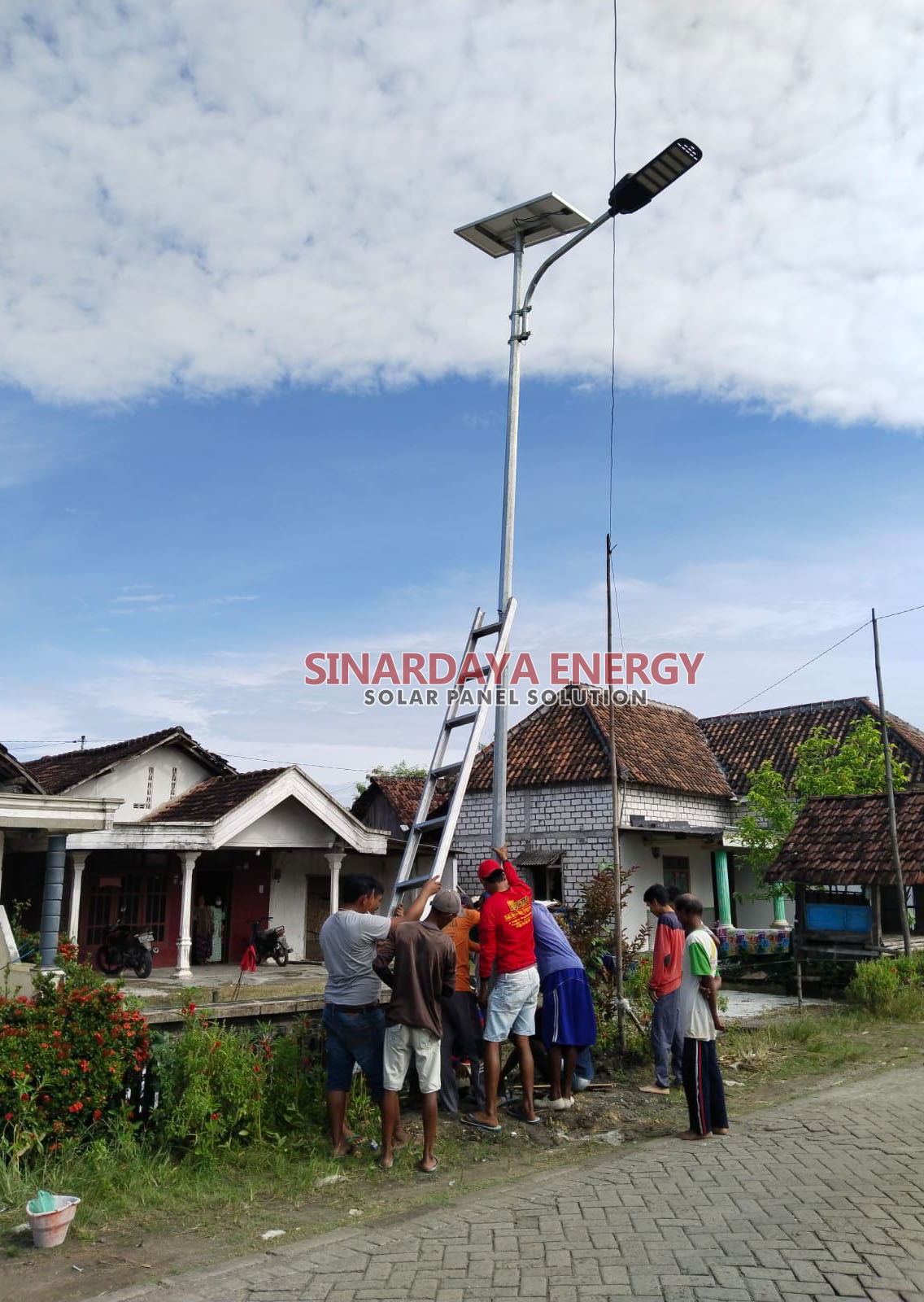 Gambar lampu tenaga surya Gambar lampu tenaga surya