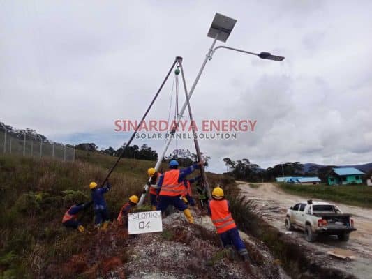 Pemasangan Lampu Tenaga Surya Merauke – Papua Selatan